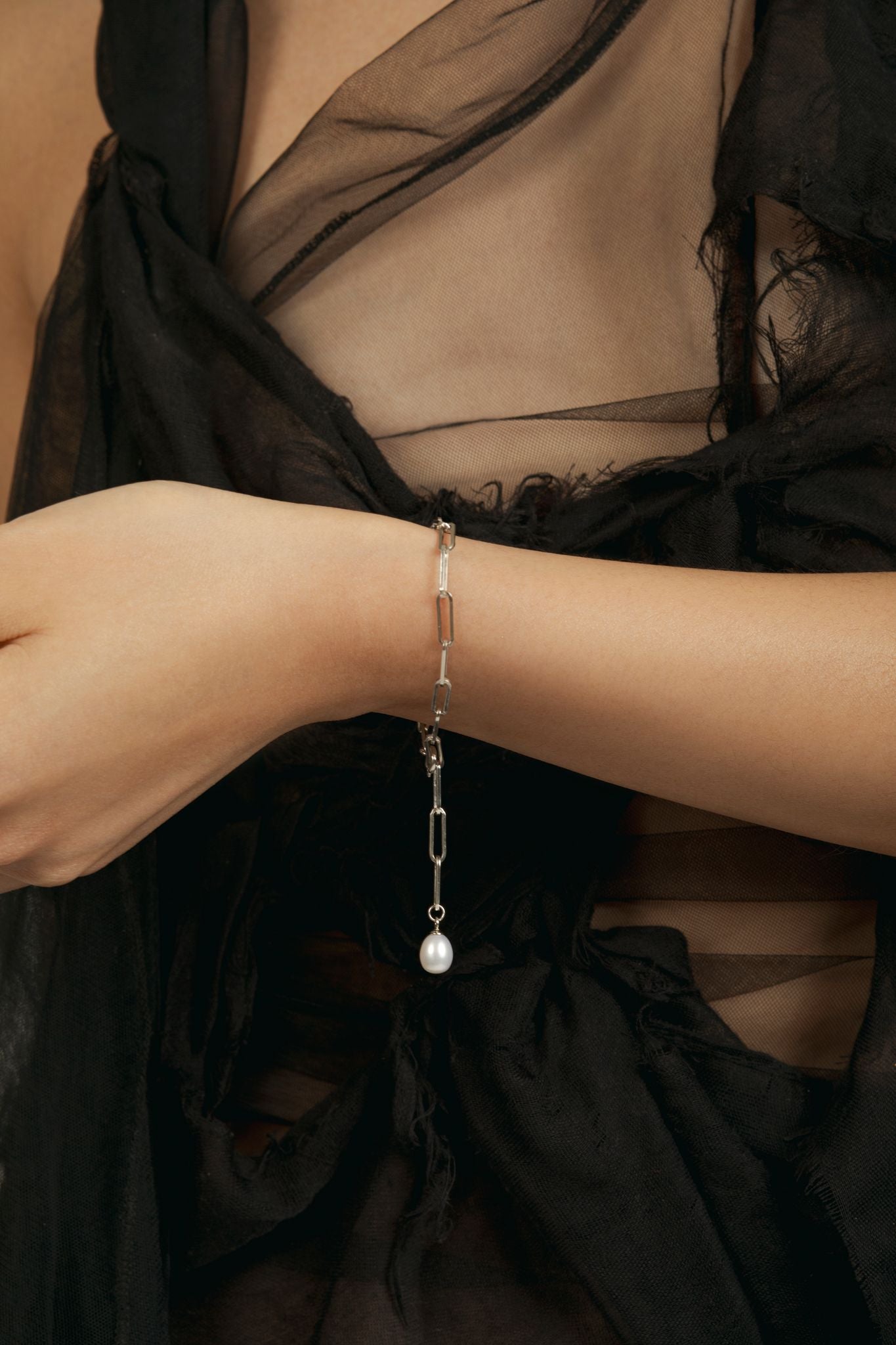 Pearl Linq Bracelet