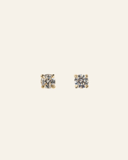 Round Diamond Stud Earrings